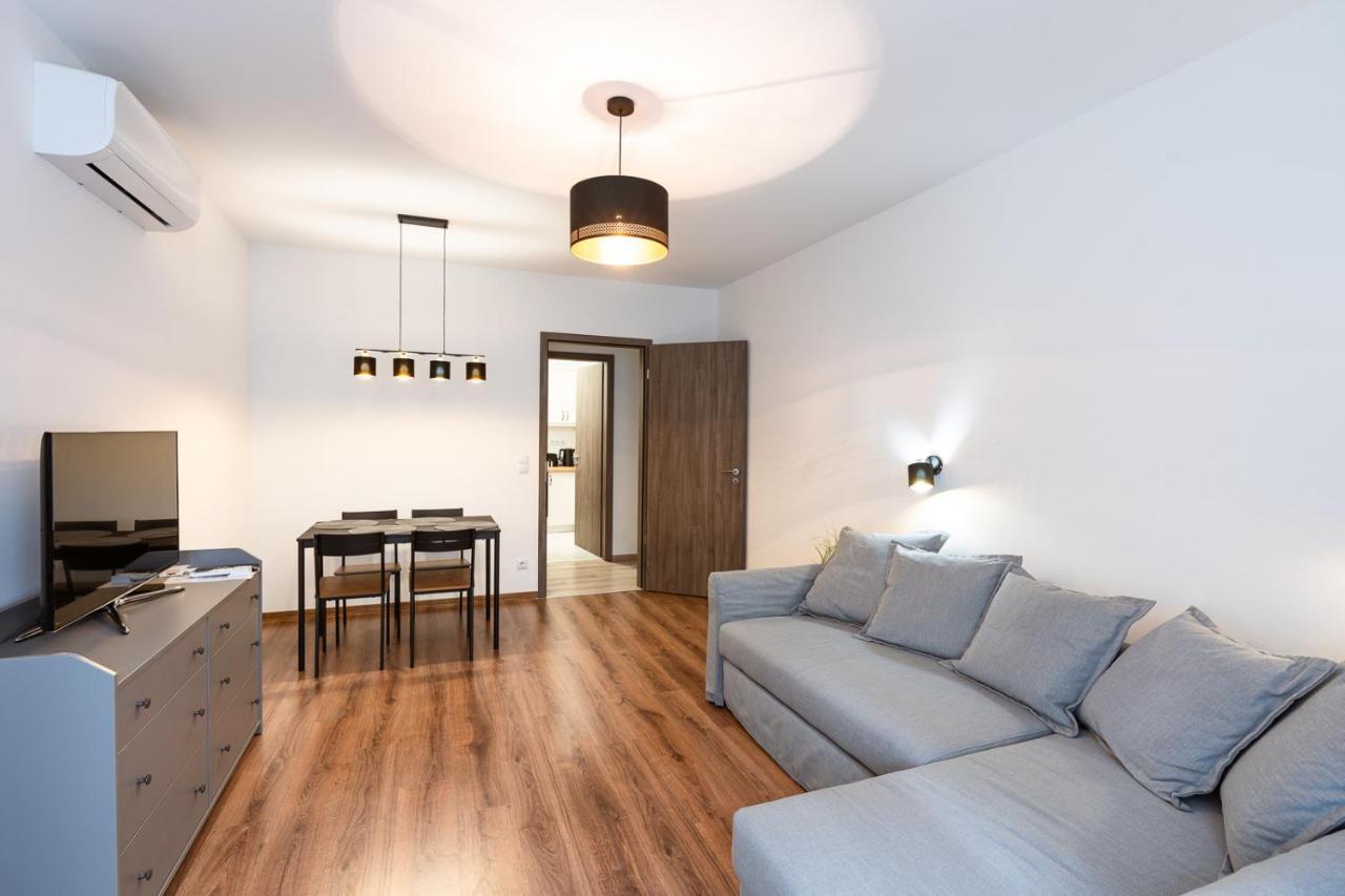 Modern & Newly Built Apartment With Private Garage Budapest Exterior foto